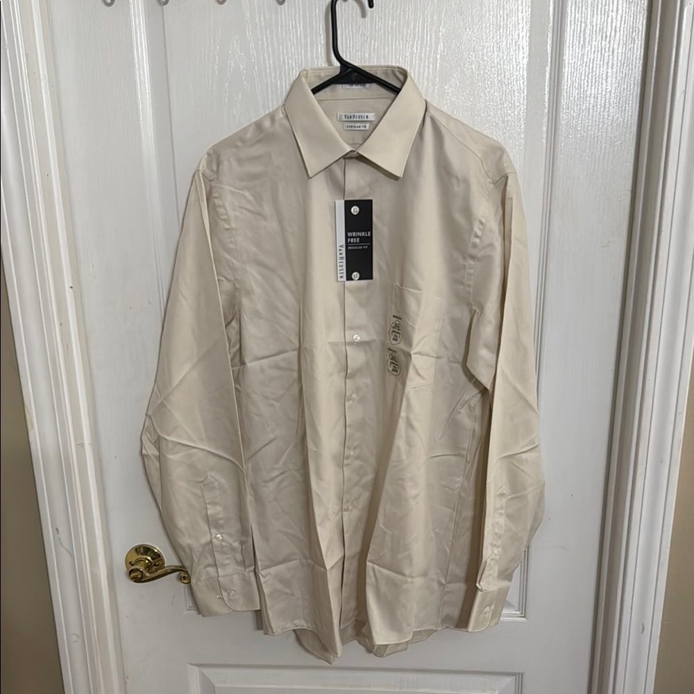 Van Heusen Cream Dress Shirt Classic Business Style